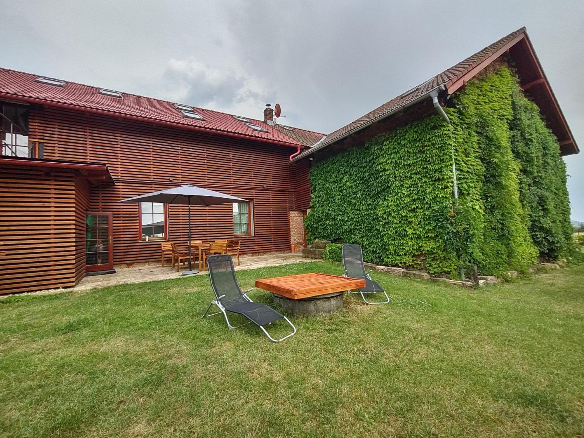 Pekloveske Apartmany V Ceskem Raji Železnice Dış mekan fotoğraf